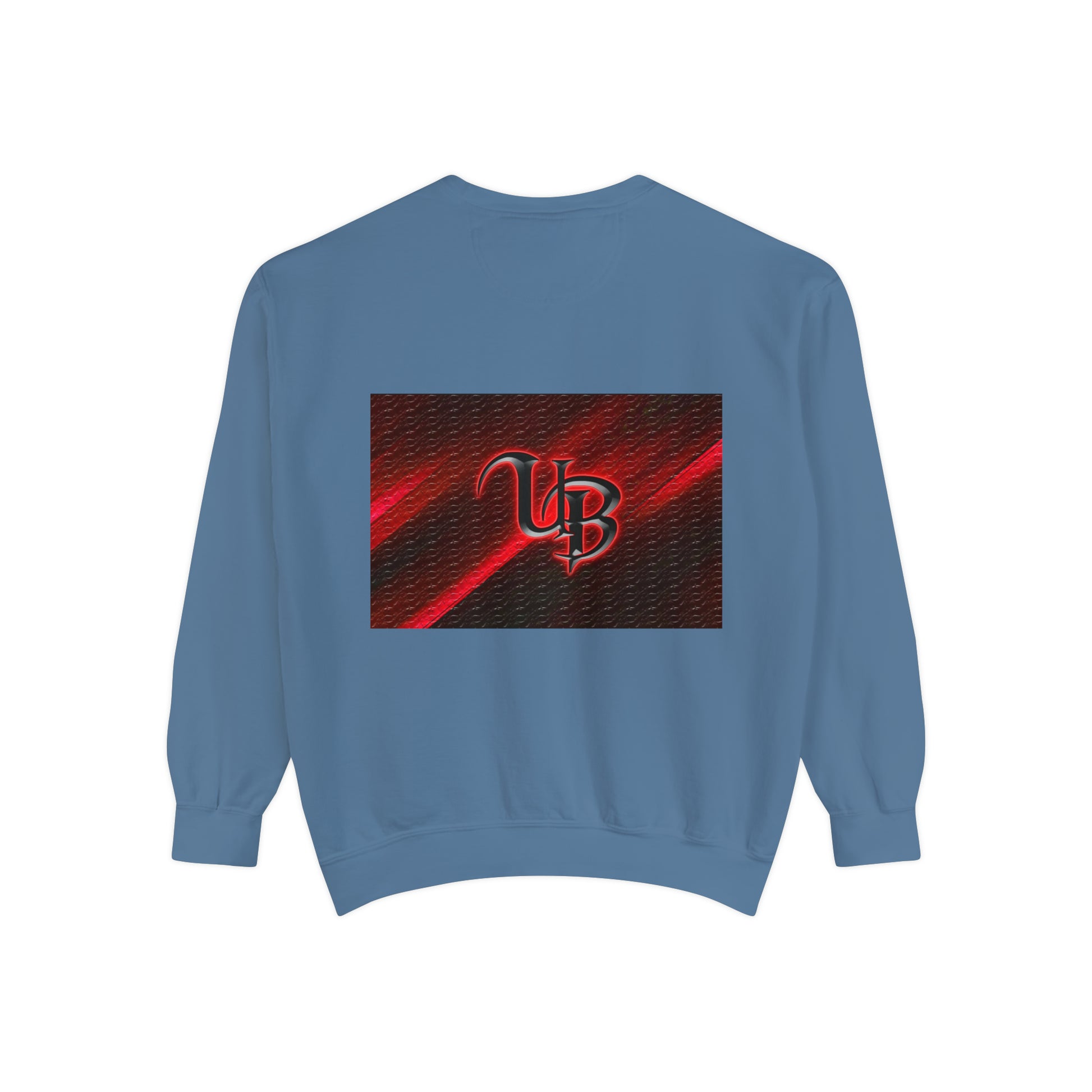 Unisex Garment-Dyed Sweatshirt - Comfortable and versatile sweatshirt suitable for both men and women, featuring a unique garment-dyed finish for a vintage appearance and cozy feel.
