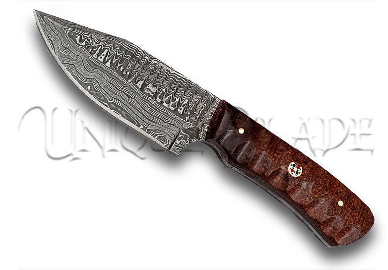Damascus Steel Northern Heights Hunting Knife - Ascend to new heights of hunting precision with this expertly crafted Damascus steel blade, your trusted companion for the Northern wilderness.